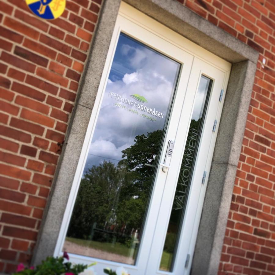 Pensionat Soederasen Ljungbyhed Exterior foto